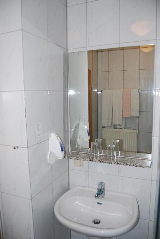Landhotel St. Gereon Nackenheim Szoba fotó