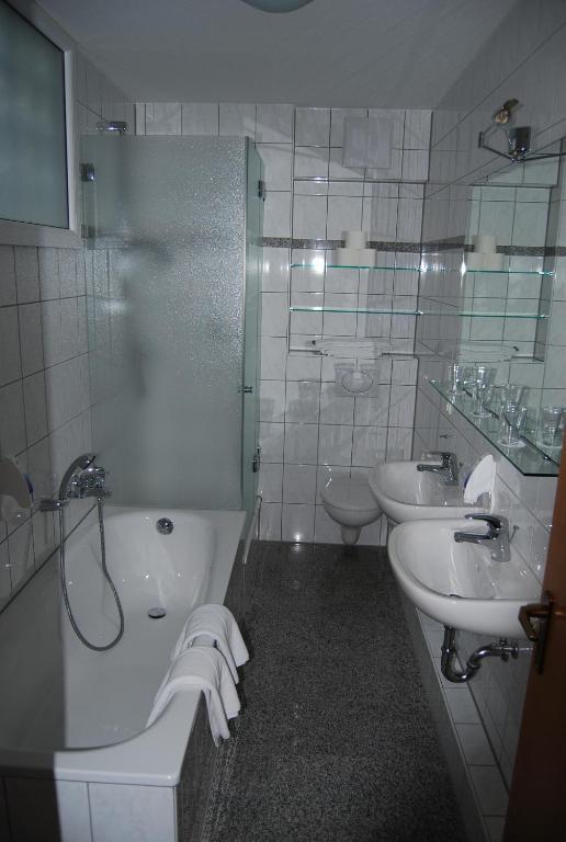 Landhotel St. Gereon Nackenheim Szoba fotó